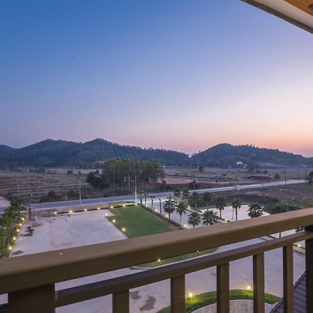 Sann View Hotel Thoeng Exterior foto